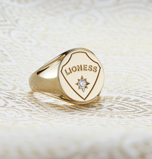 Lioness ring